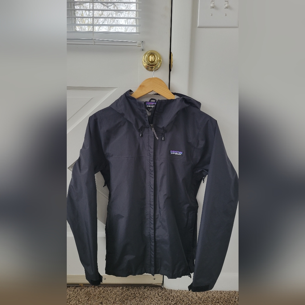 Patagonia Torrentshell Women's Raincoat
